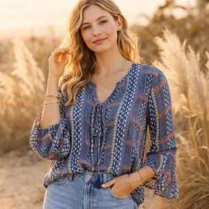 New! Olivaceous Blue Print Blouse Tie-Up Front Sz Medium Boho Beachy Coastal